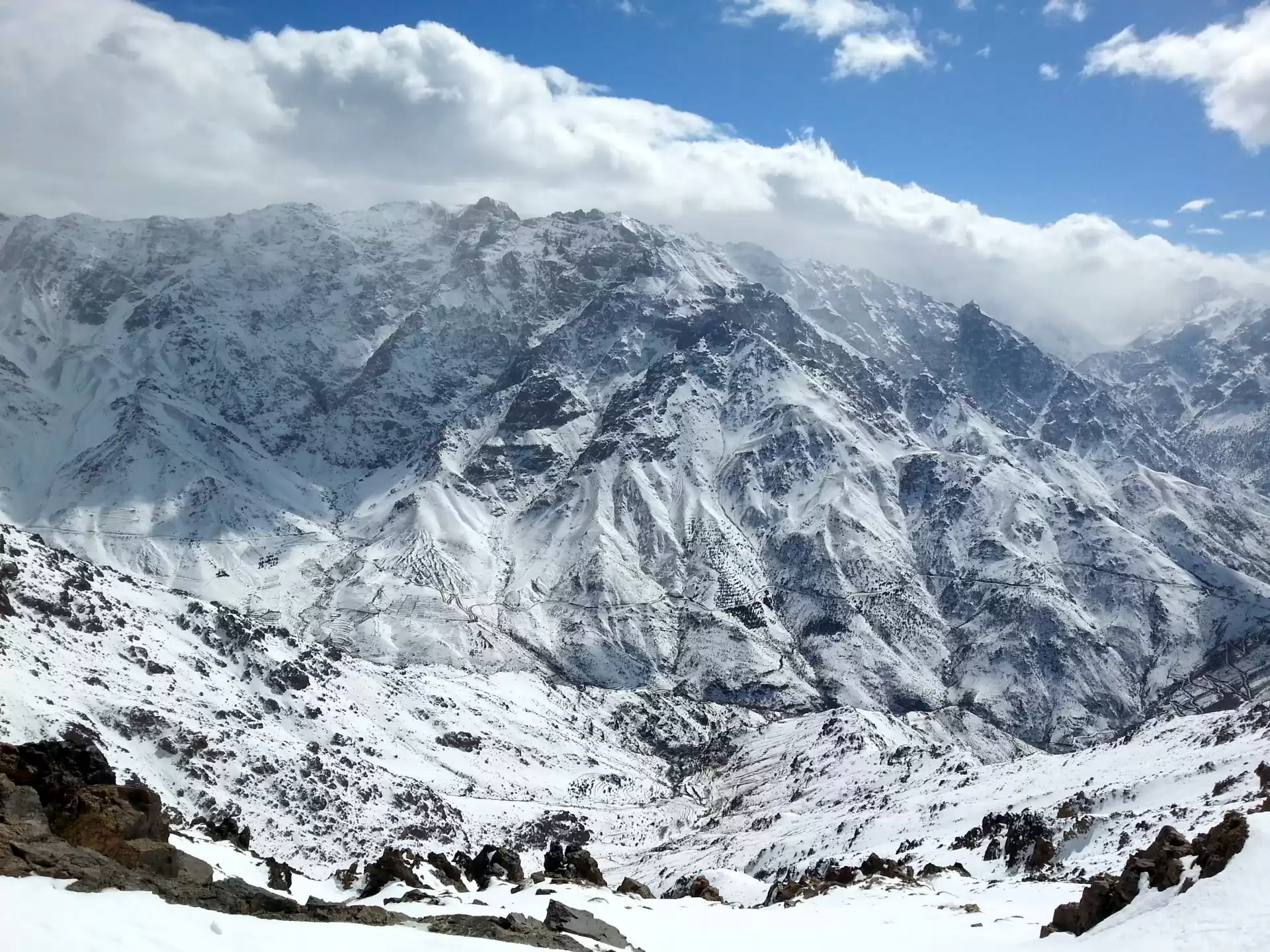 Meraviglie d'inverno a Marrakech: Abbracciate la magia della Città Rossa