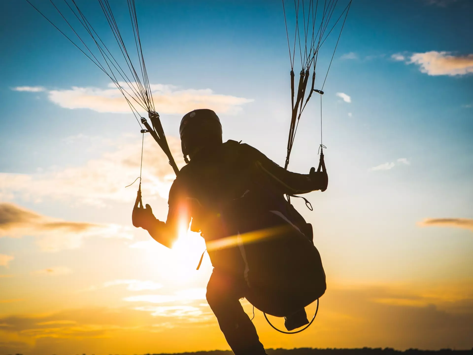 Paragliding 