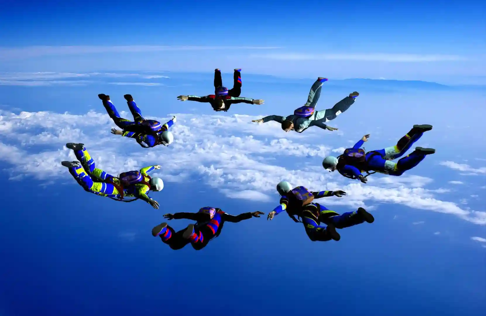 Skydiving 